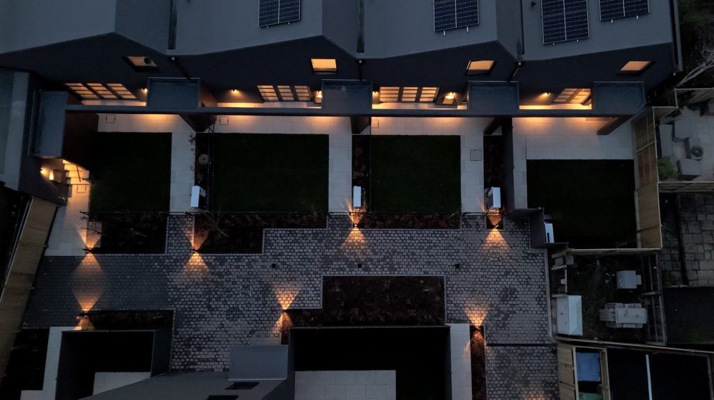 a large building with scaffolding on top of it