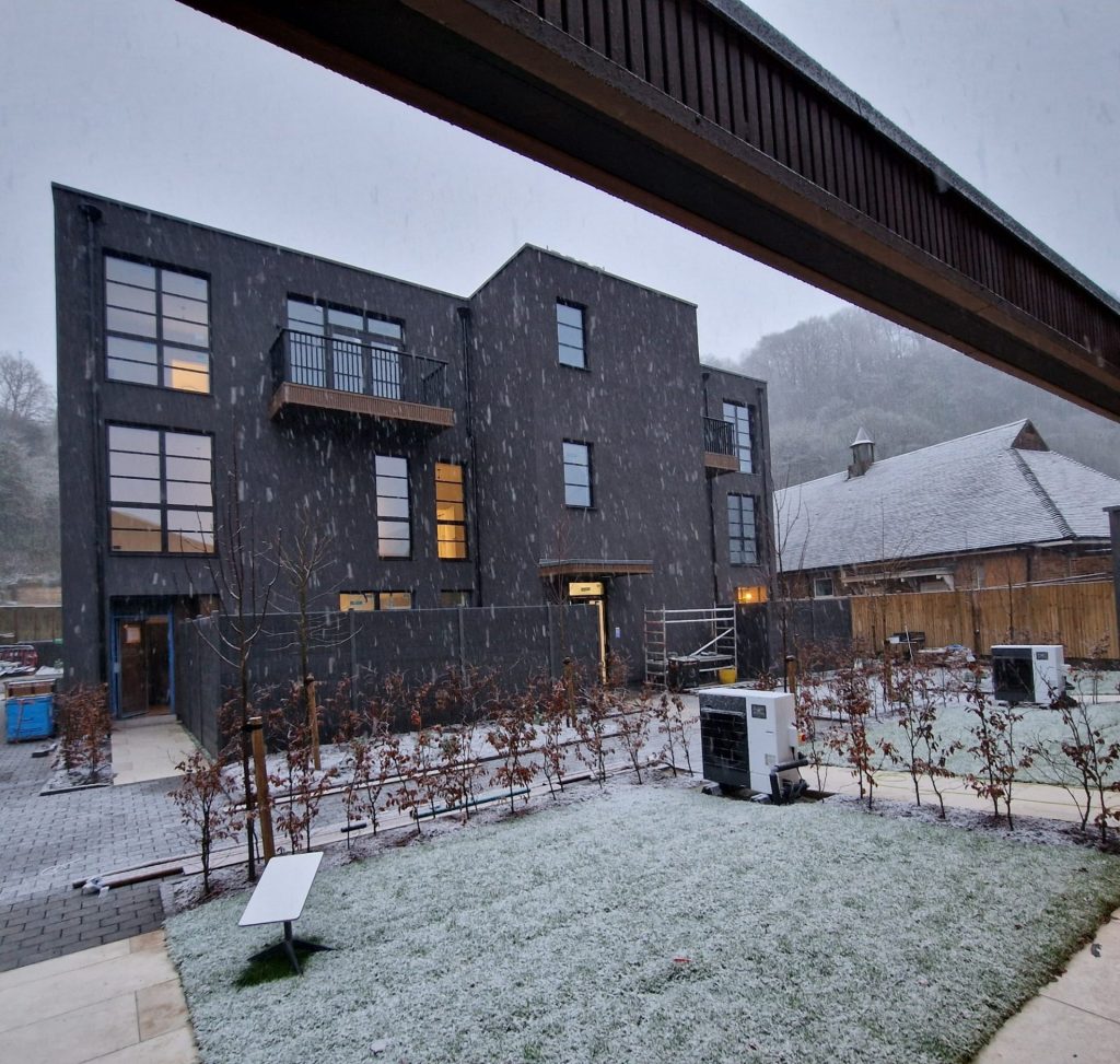 External works to the 8 apartments at Block A, including façade finishes, balconies and associated external detailing.The development achieves EPC A rating and incorporates solar panels, underfloor heating and a centralised ventilation and heating system (ModulAir).