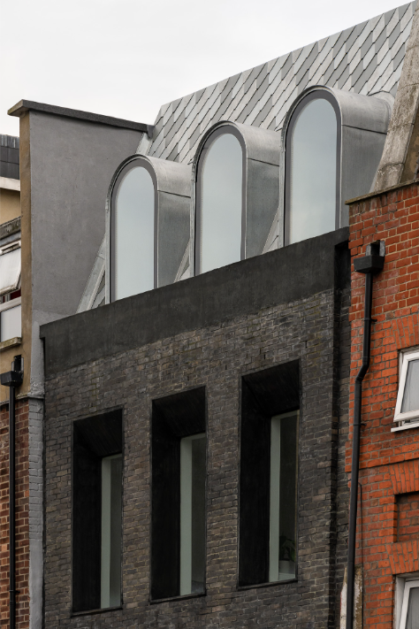 Demolition of an existing property and construction of a new mixed-use development comprising 4 apartments with retail accommodation at ground floor level. Construart acted as Main Contractor, delivering the project from demolition through to full construction and final finishes