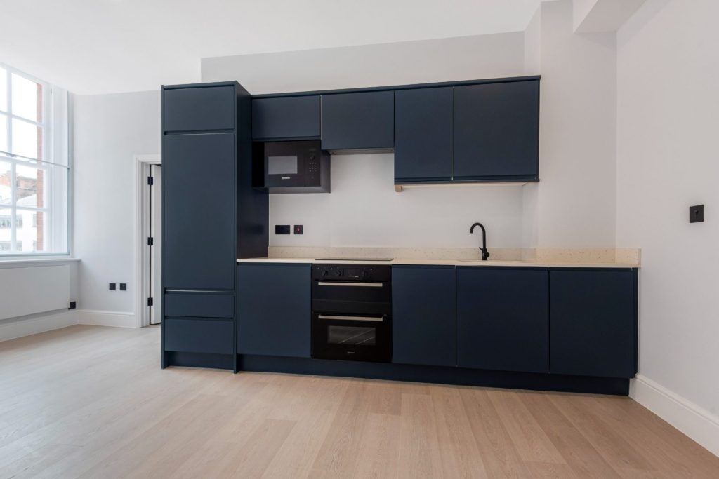 Conversion of a 3-storey office building into 14 residential units on a prominent high street location in Reading, delivered from initial strip-out through to full internal fit-out and finishing works.
