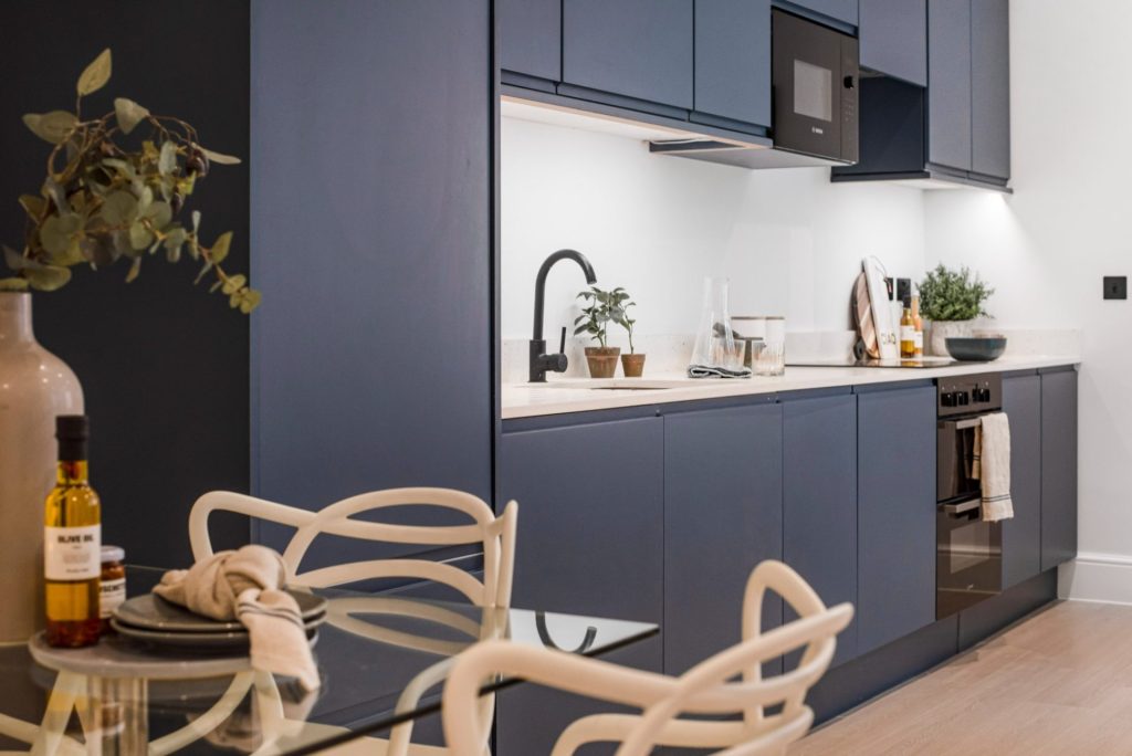 Conversion of a 3-storey office building into 14 residential units on a prominent high street location in Reading, delivered from initial strip-out through to full internal fit-out and finishing works.
