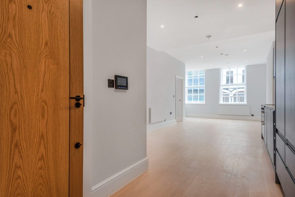 Conversion of a 3-storey office building into 14 residential units on a prominent high street location in Reading, delivered from initial strip-out through to full internal fit-out and finishing works.
