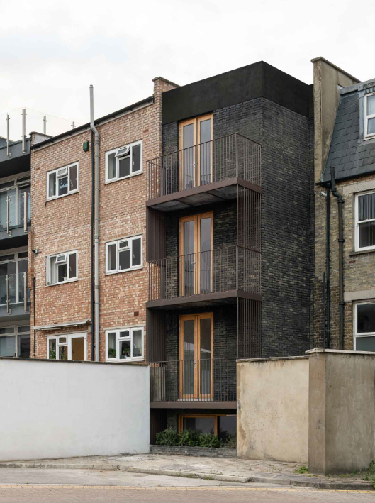 Demolition of an existing property and construction of a new mixed-use development comprising 4 apartments with retail accommodation at ground floor level. Construart acted as Main Contractor, delivering the project from demolition through to full construction and final finishes